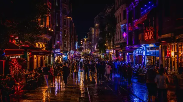 Taksim Meydanı'na 500 Metre